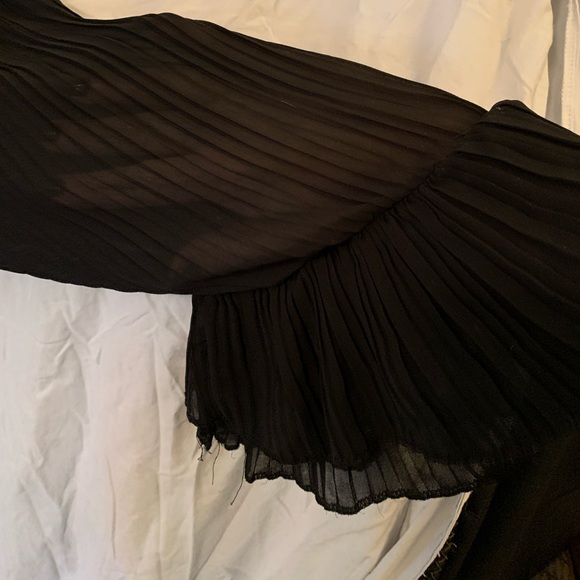 Blouse - Picture 2 of 3